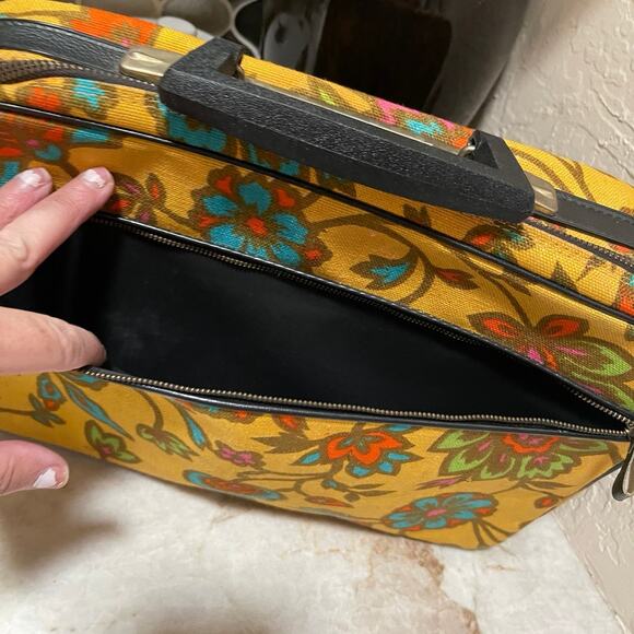 Vintage floral mini retro  suitcase 14” fantastic - Picture 4 of 10